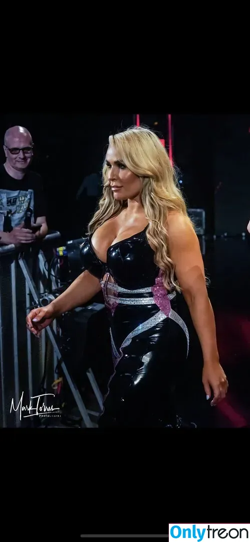 Natalya Neidhart nude photo #0266 (Wwe / jenni-neidhart / natalya_boat)