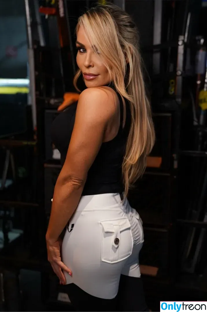 Natalya Neidhart nude photo #0302 (Wwe / jenni-neidhart / natalya_boat)