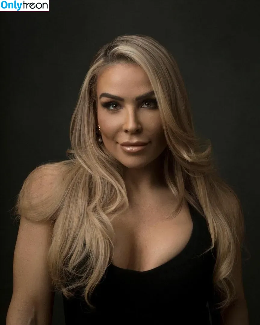 Natalya Neidhart nude photo #0312 (Wwe / jenni-neidhart / natalya_boat)