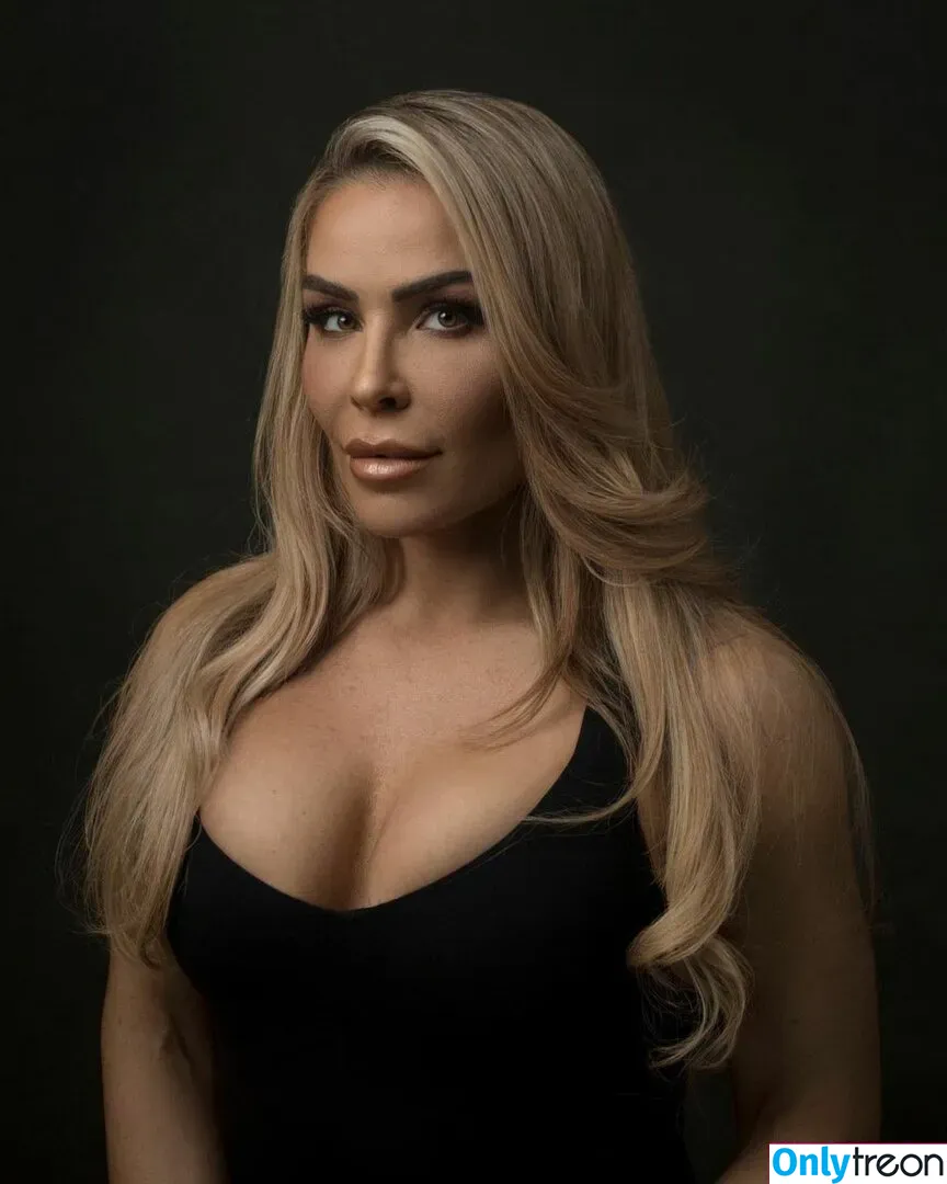 Natalya Neidhart nude photo #0315 (Wwe / jenni-neidhart / natalya_boat)