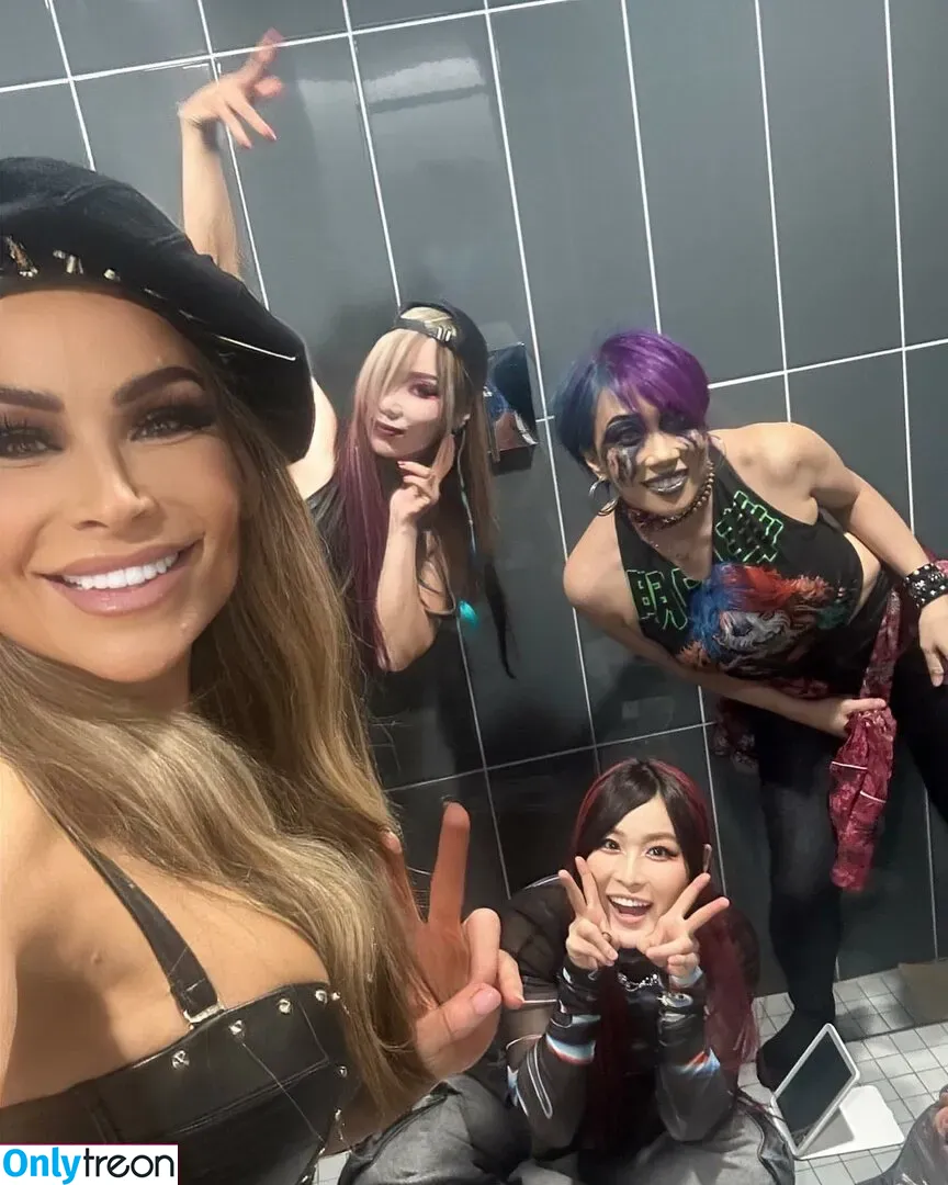 Natalya Neidhart nude photo #0345 (Wwe / jenni-neidhart / natalya_boat)