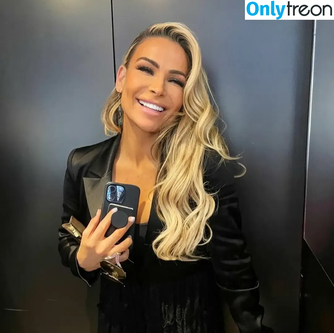 Natalya Neidhart nude photo #0450 (Wwe / jenni-neidhart / natalya_boat)