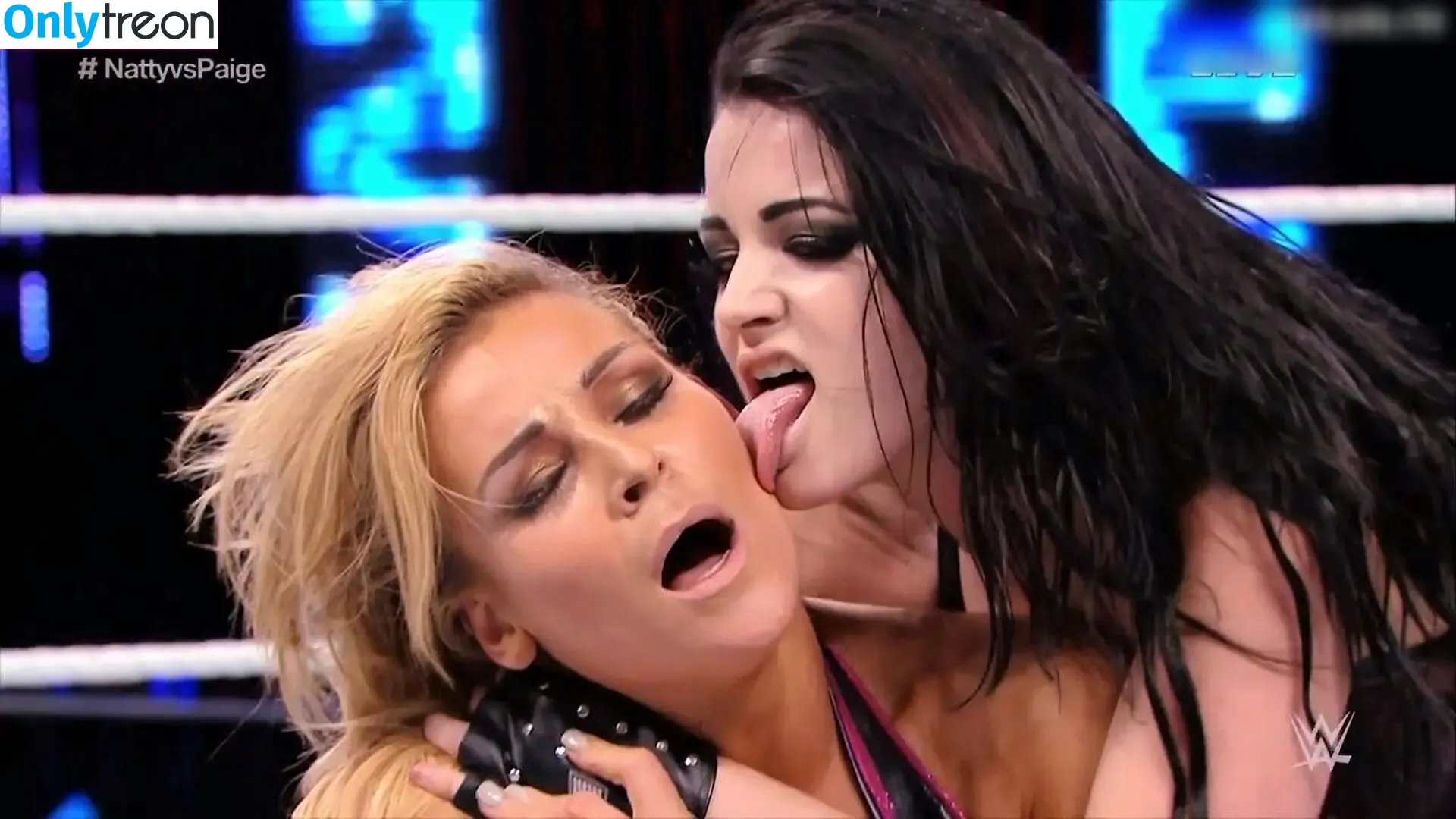 Natalya Neidhart nude photo #0536 (Wwe / jenni-neidhart / natalya_boat)
