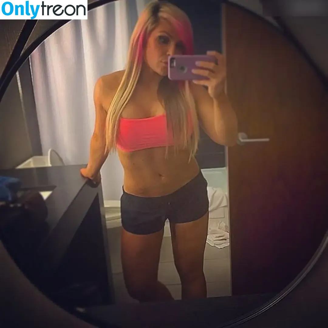 Natalya Neidhart nude photo #0585 (Wwe / jenni-neidhart / natalya_boat)