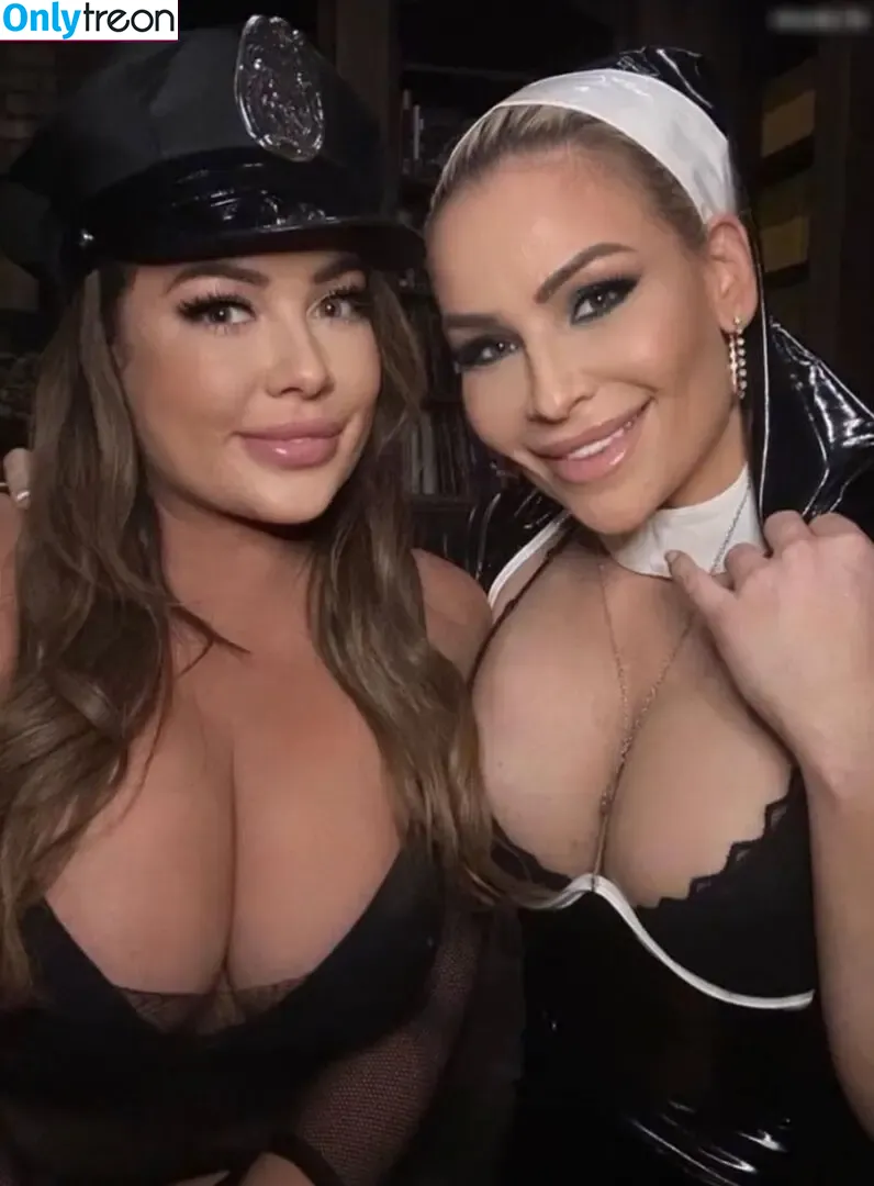 Natalya Neidhart nude photo #0613 (Wwe / jenni-neidhart / natalya_boat)