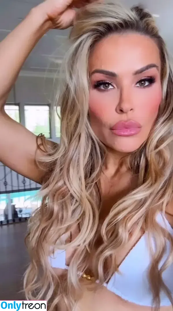 Natalya Neidhart nude photo #0666 (Wwe / jenni-neidhart / natalya_boat)