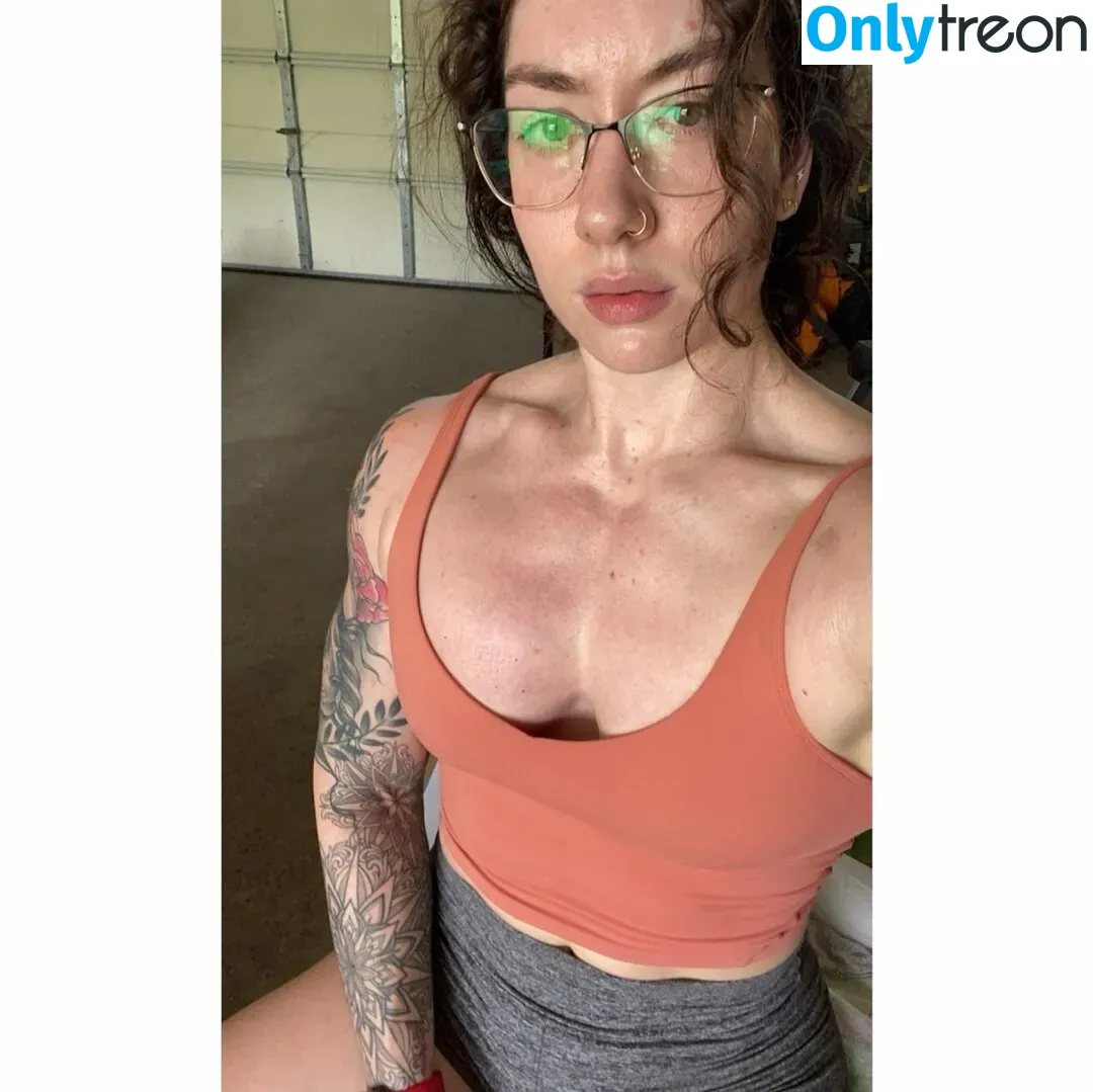 Natasha Aughey nude photo #0021 (Natasha_aughey / natashaaughey / natashaughey_)