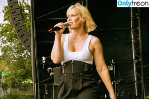 Natasha Bedingfield / natashabedingfield nude photo #0031