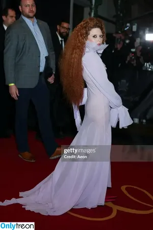 Natasha Lyonne / nlyonne nude photo #0098