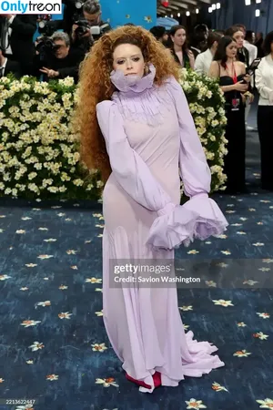 Natasha Lyonne / nlyonne nude photo #0102