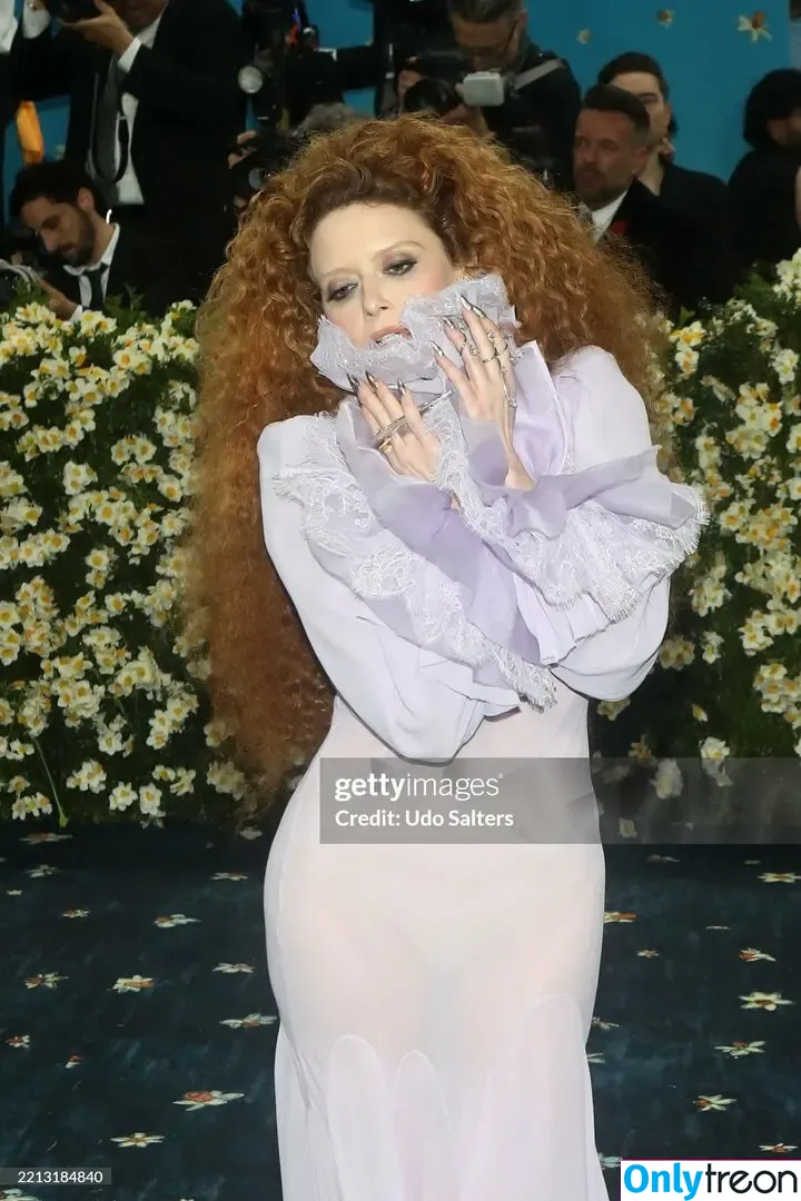 Natasha Lyonne nude photo #0091 (nlyonne)