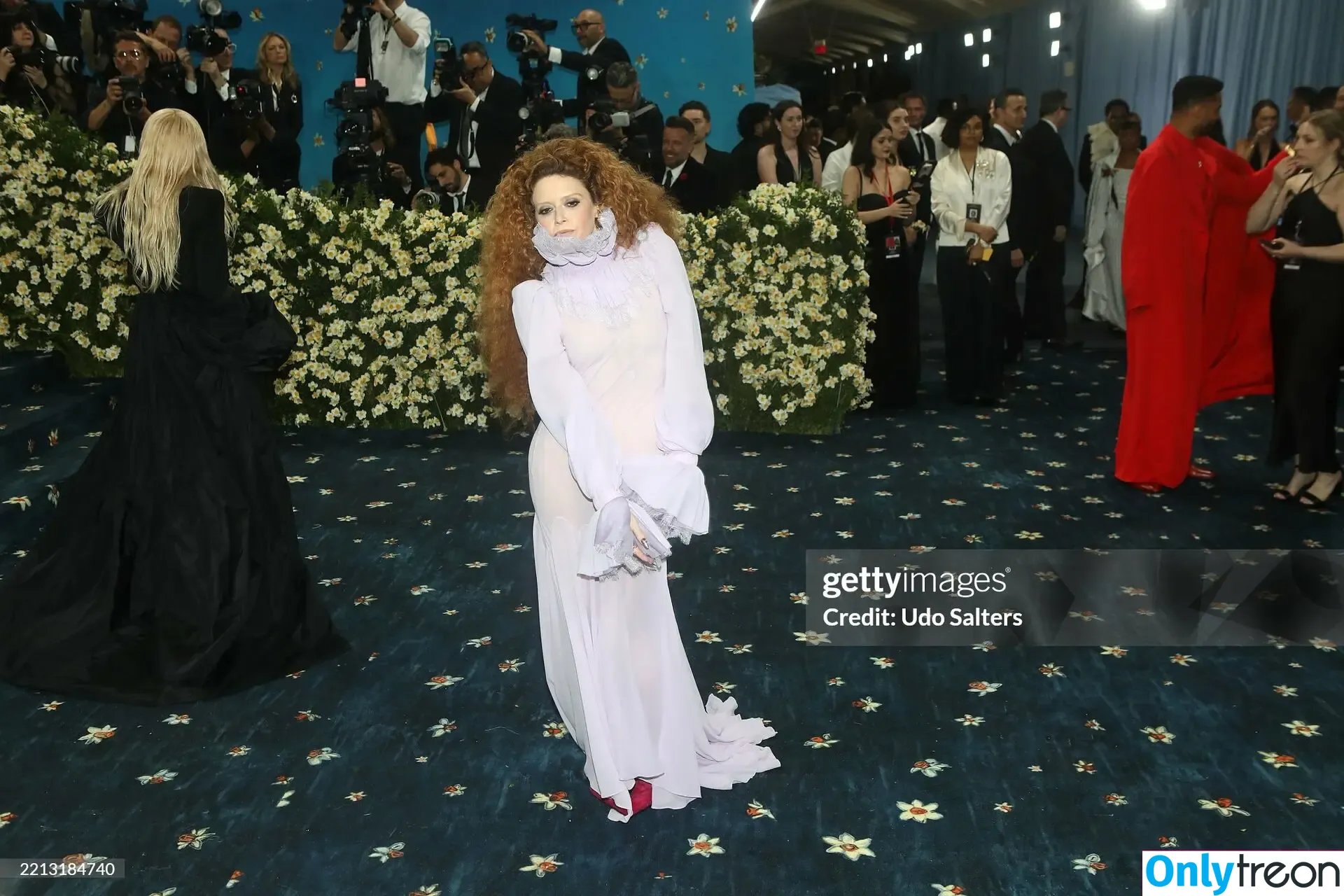 Natasha Lyonne nude photo #0093 (nlyonne)
