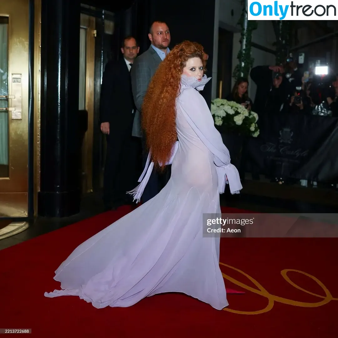 Natasha Lyonne nude photo #0096 (nlyonne)