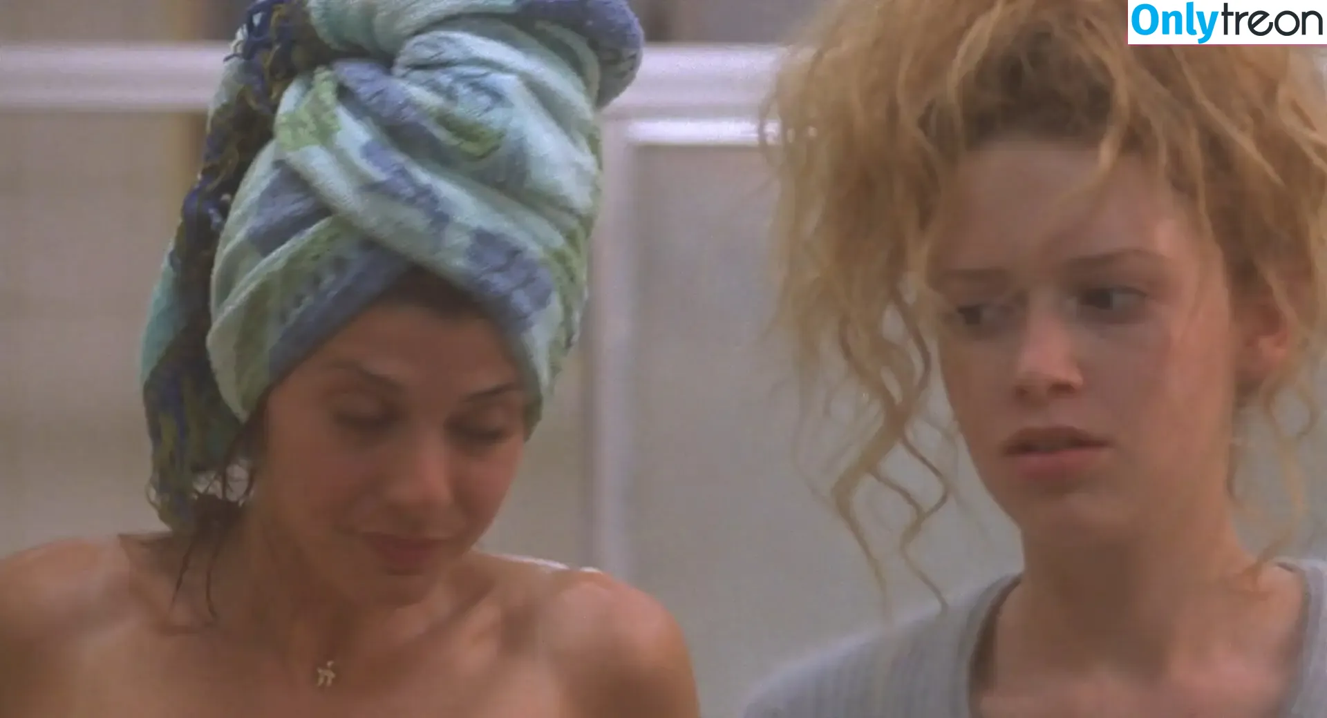 Natasha Lyonne nude photo #0119 (nlyonne)