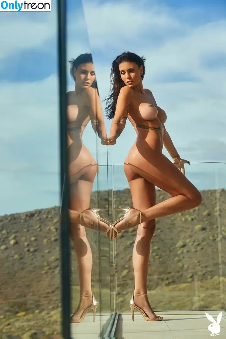 Natasha Nesci nude photo #0103 (natnesci)
