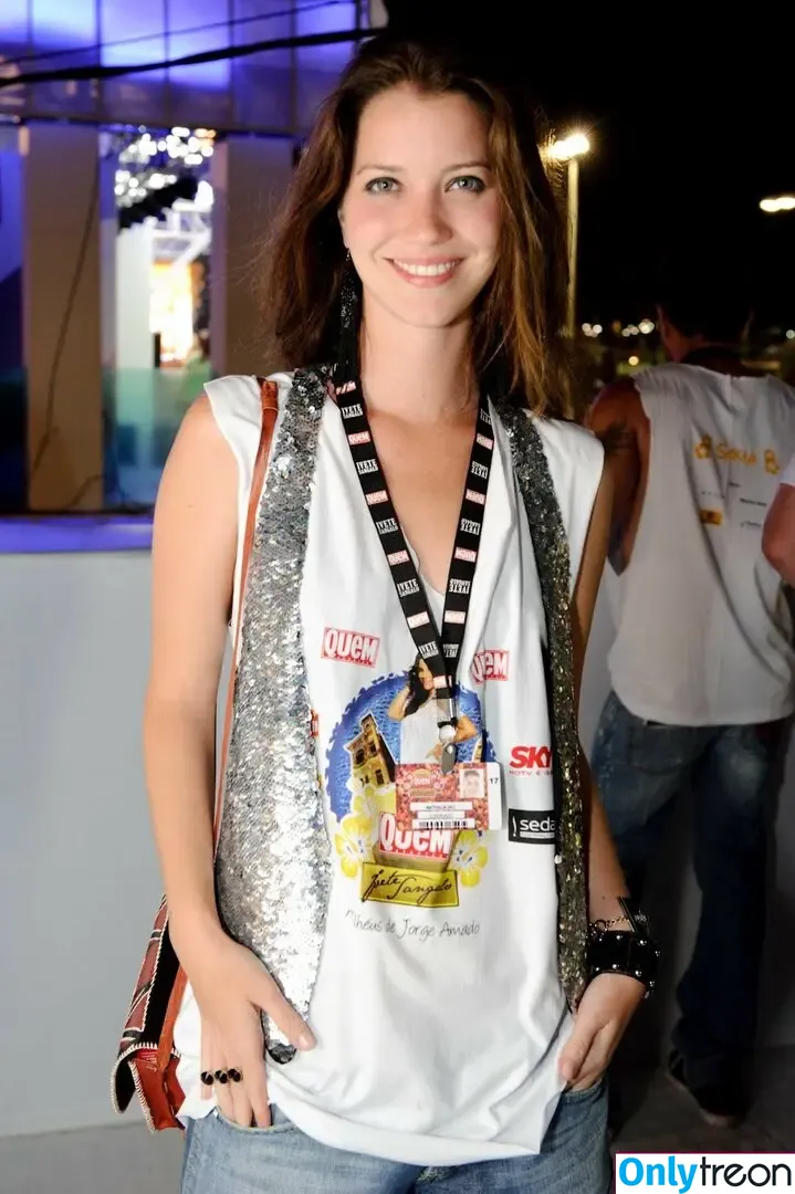Nathalia Dill nude photo #0030 (nathaliadill)