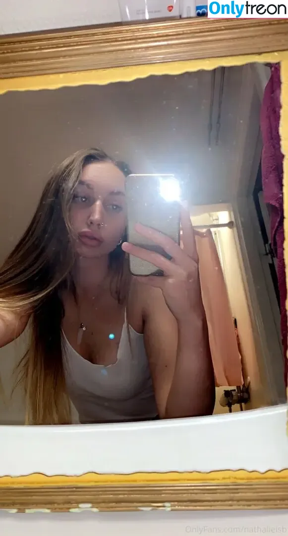 nathalieisberg nude photo #0018 (nathalieisbeerg)
