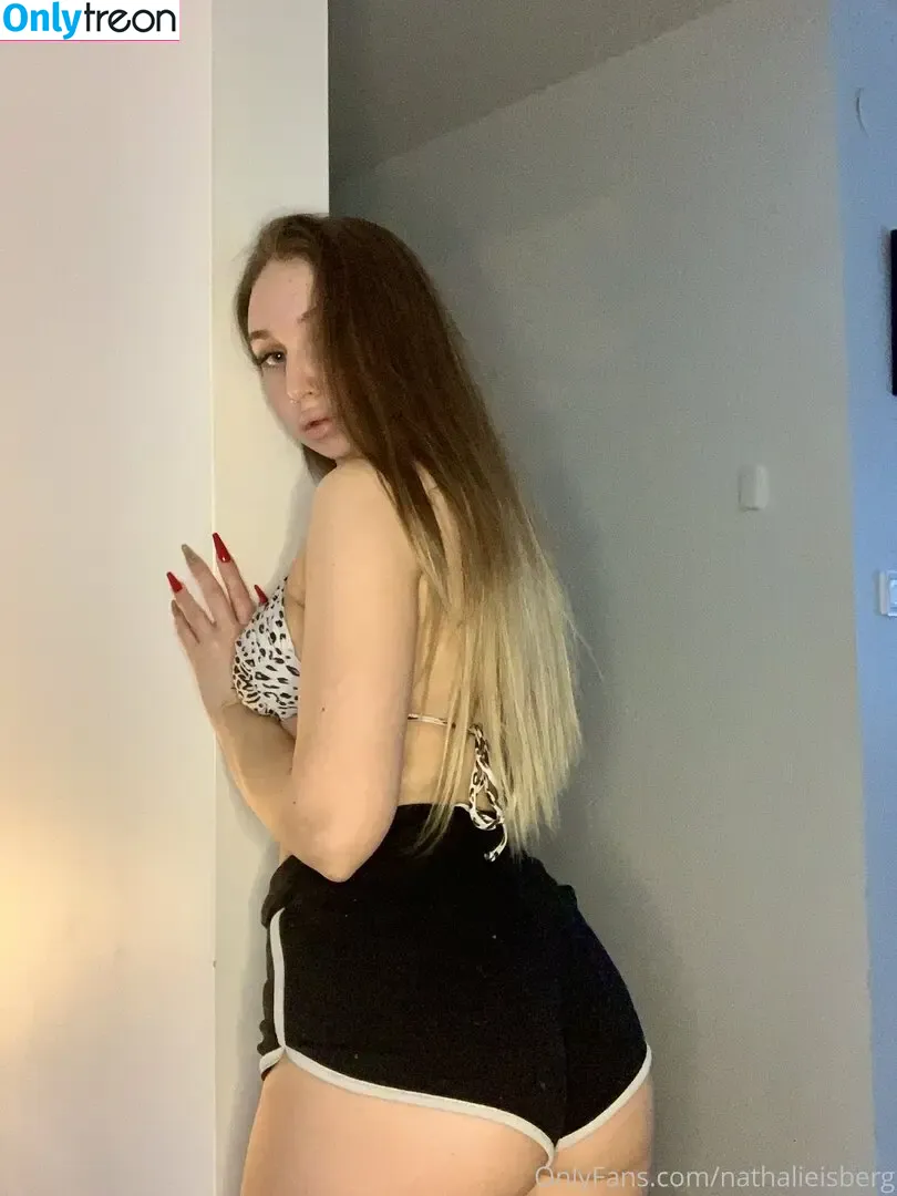 nathalieisberg nude photo #0051 (nathalieisbeerg)