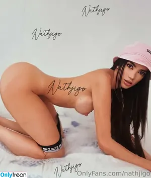 Nathjigo / Natasha nude photo #0002