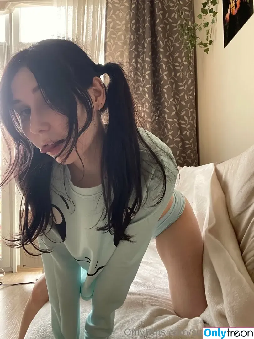 NatsumiPon nude photo #0233 (PonNatsumi / natsumi0209)