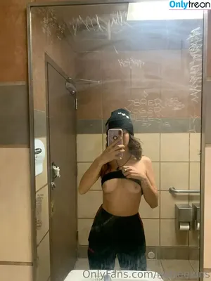 natteekins / nataliekins nude photo #0002