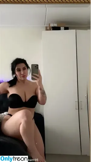 nattinatt95 / natty_natt95 nude photo #0002