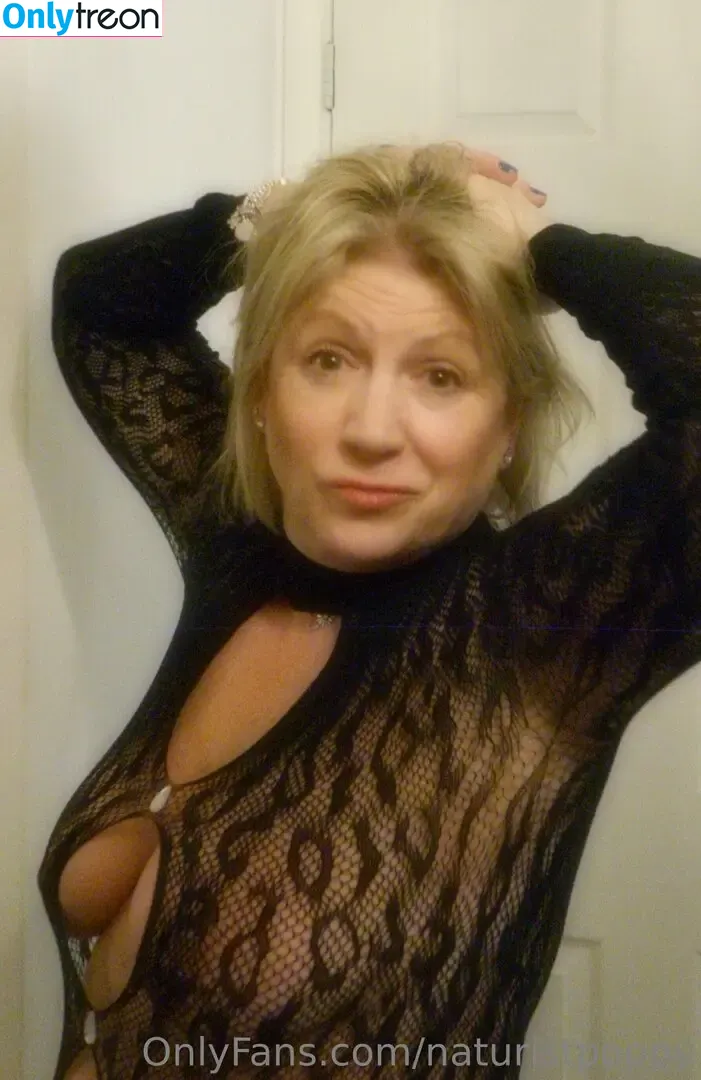 naturistpoppy nude photo #0004 (thelinenpoppy)