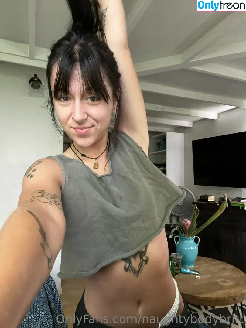 naughtybodybritt nude photo #1015 (naughty_rabbit_)