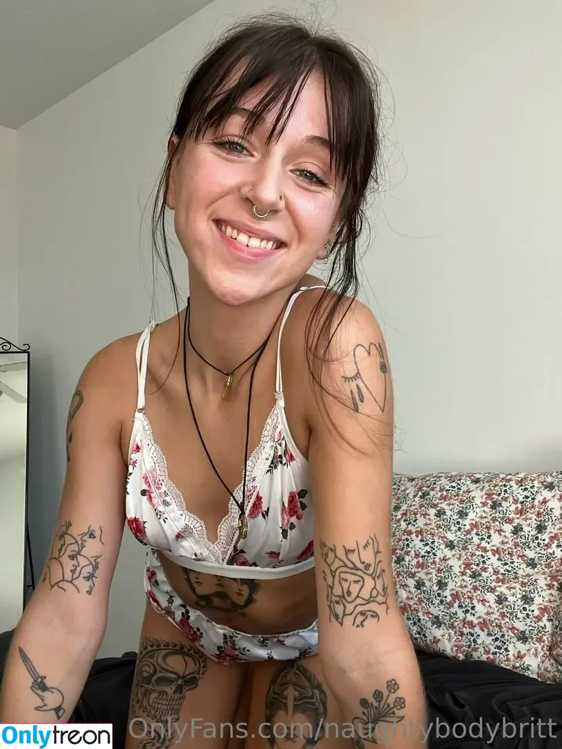 naughtybodybritt nude photo #1099 (naughty_rabbit_)