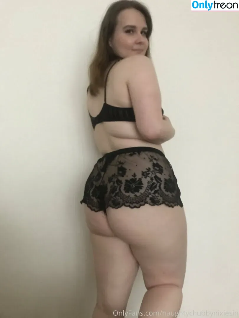 Naughtychubbynixiesin nude photo #0086 (Naughtychubbynixiesin)