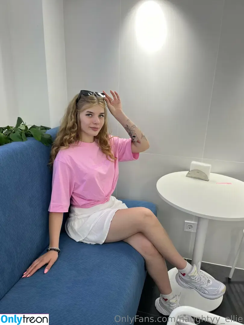 Naughtyy_ellie nude photo #0001 (ellie_naughtyy)
