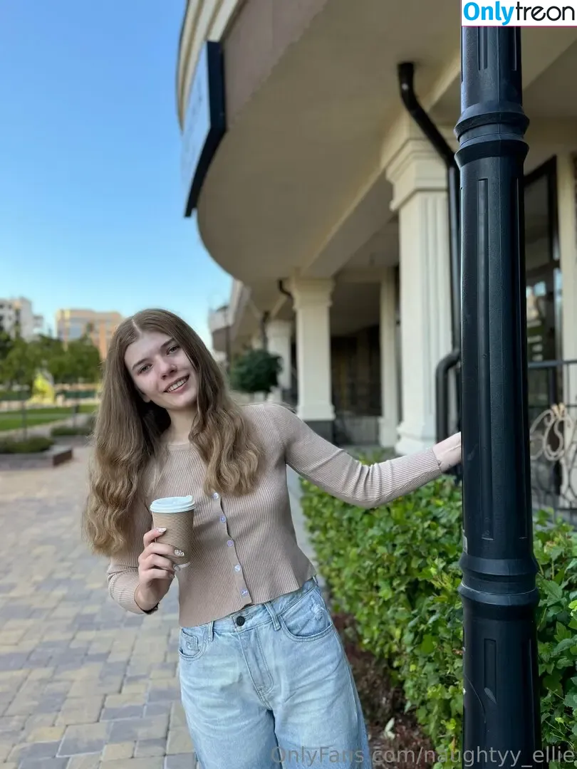 Naughtyy_ellie nude photo #0003 (ellie_naughtyy)