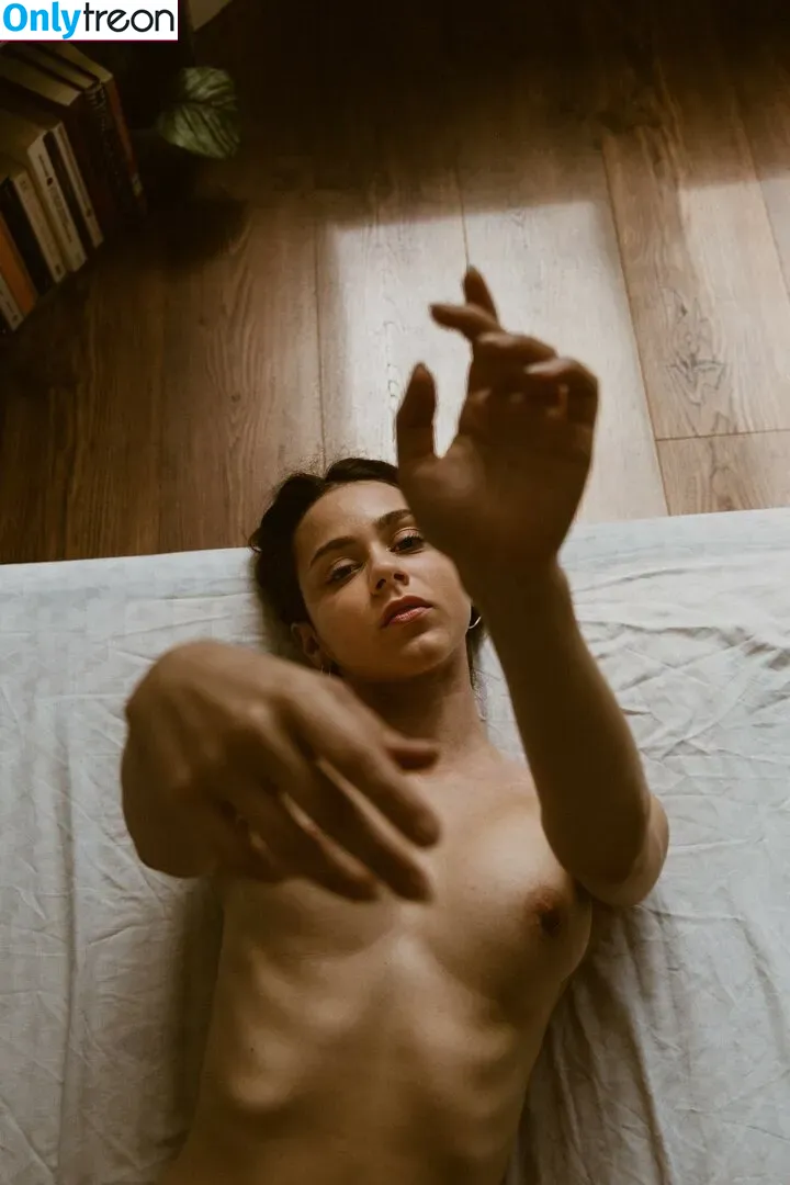Nausicaa Yami nude photo #0003 (Elena Salvi / NausicaaYami / babel.ena / nausicaa_yami / nausicaa_yami_)