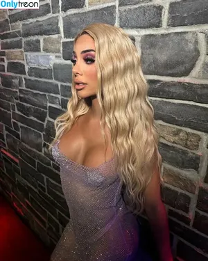  nude photo #0007