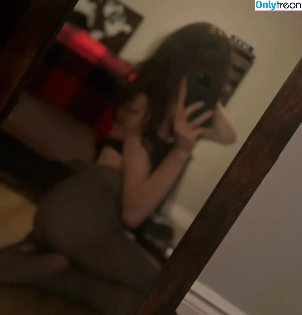 nayruforest nude photo #0010 (dawgist / sleepsop / uxiedust)