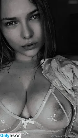 neeviliciouz / neevi / neevi_twitch / neevilicious nude photo #0020