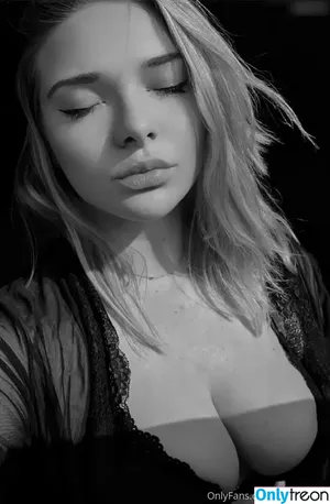 neeviliciouz / neevi / neevi_twitch / neevilicious nude photo #0074