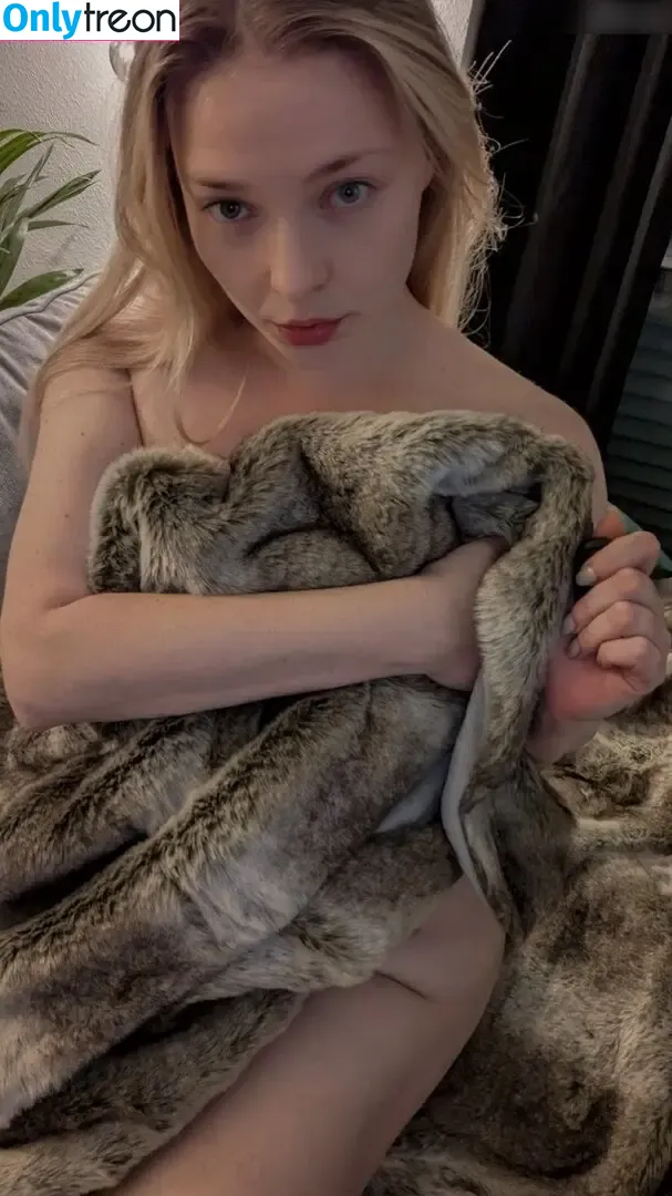 neeviliciouz nude photo #0241 (neevi / neevi_twitch / neevilicious)