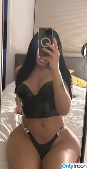 Nefeets / lyinna7 / nefeeparis nude photo #0008