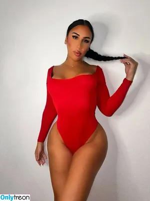 Nefeets / lyinna7 / nefeeparis nude photo #0009