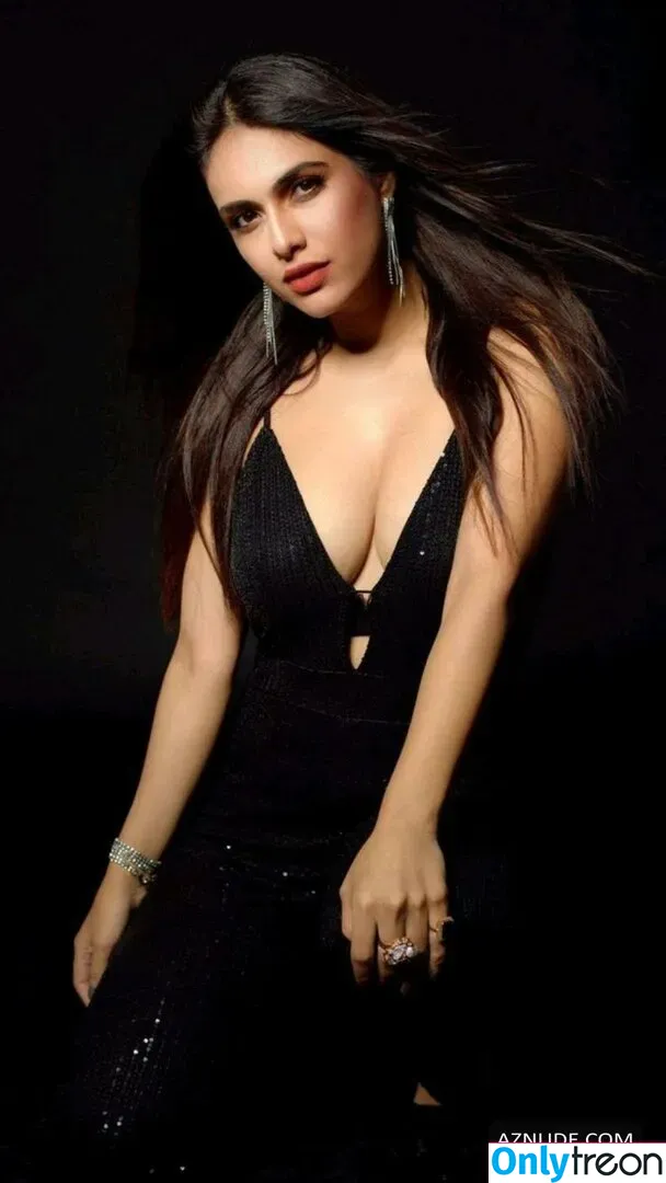 Neha Malik nude photo #0001 (Nehamalik335)