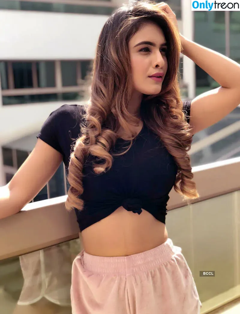 Neha Malik nude photo #0037 (Nehamalik335)