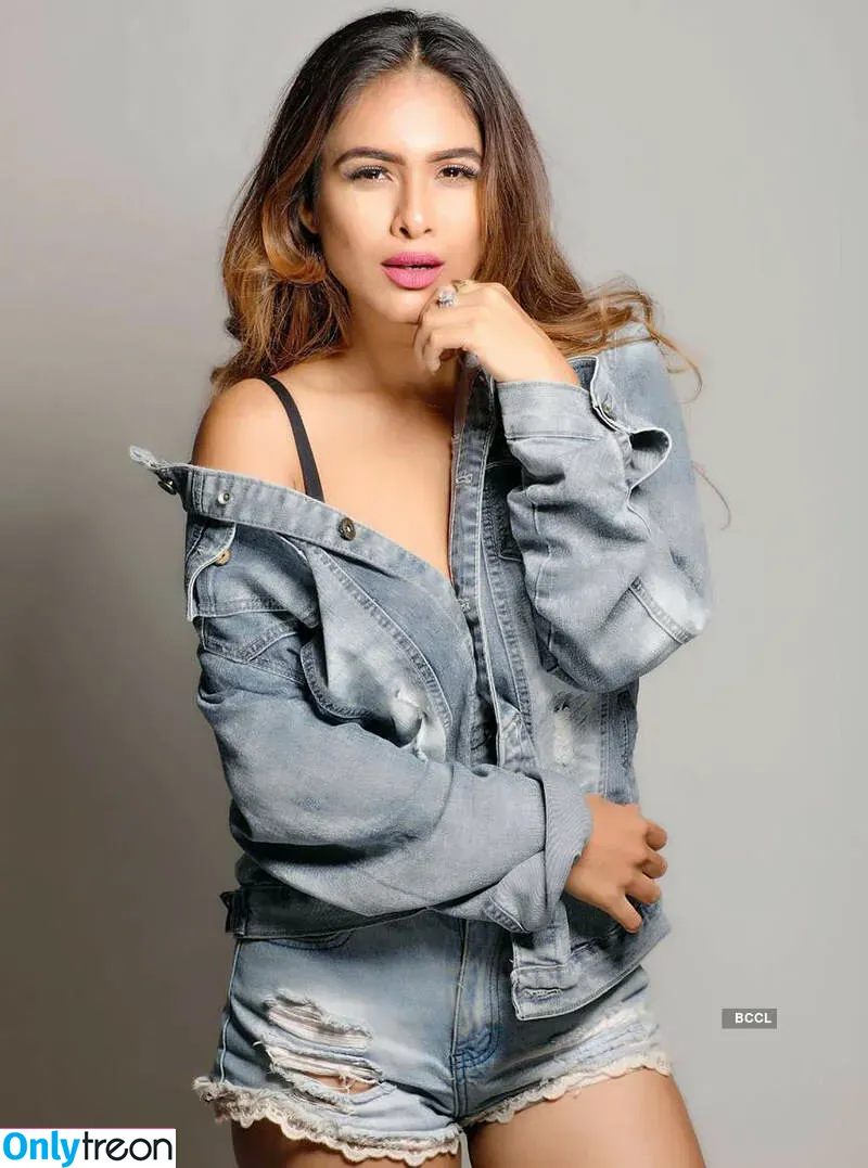 Neha Malik nude photo #0047 (Nehamalik335)