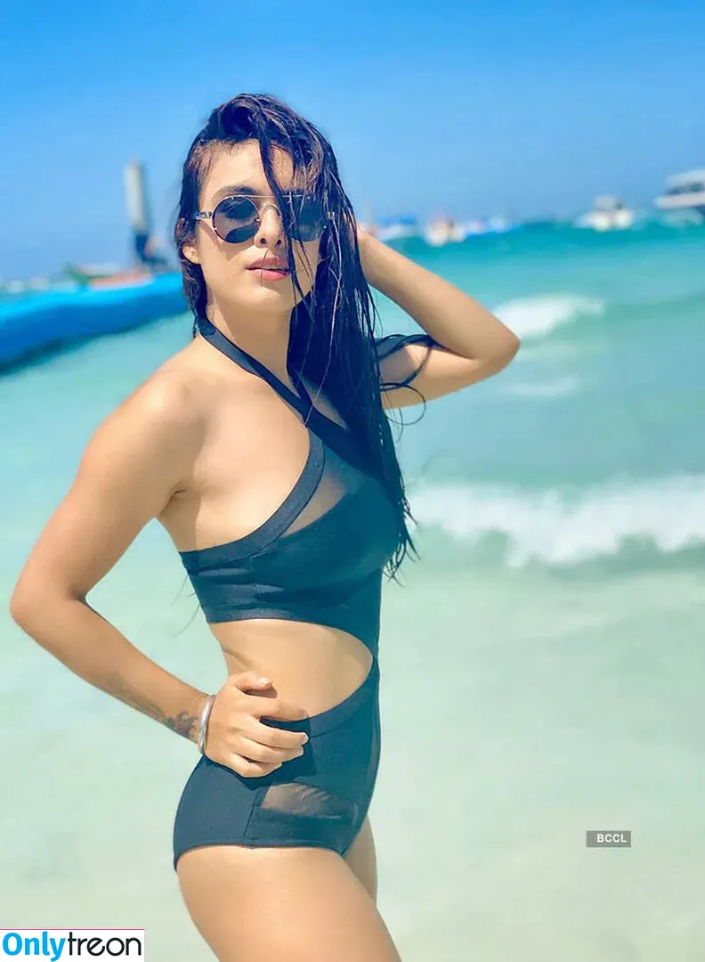 Neha Malik nude photo #0100 (Nehamalik335)