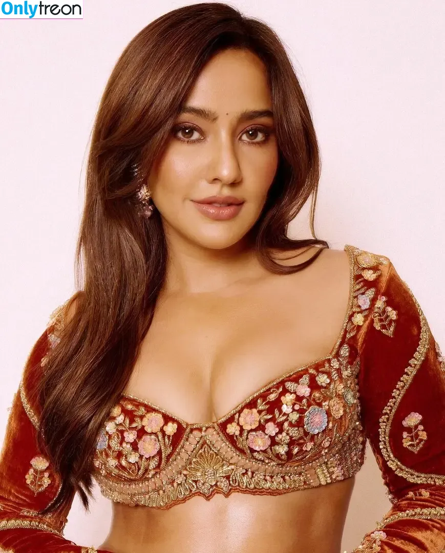 Neha Sharma nude photo #0105 (nehasharmaofficial)
