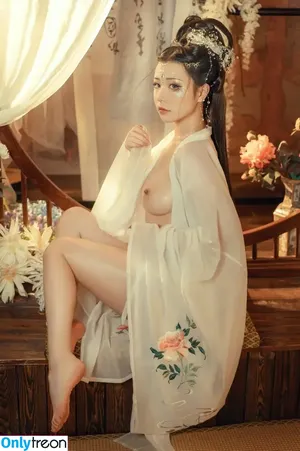 nekokoyoshi / kumicho_cat / 喵小吉 / 爆机少女 喵小吉 nude photo #0586