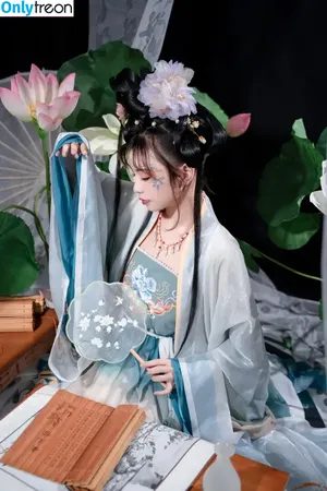 nekokoyoshi / kumicho_cat / 喵小吉 / 爆机少女 喵小吉 nude photo #0676