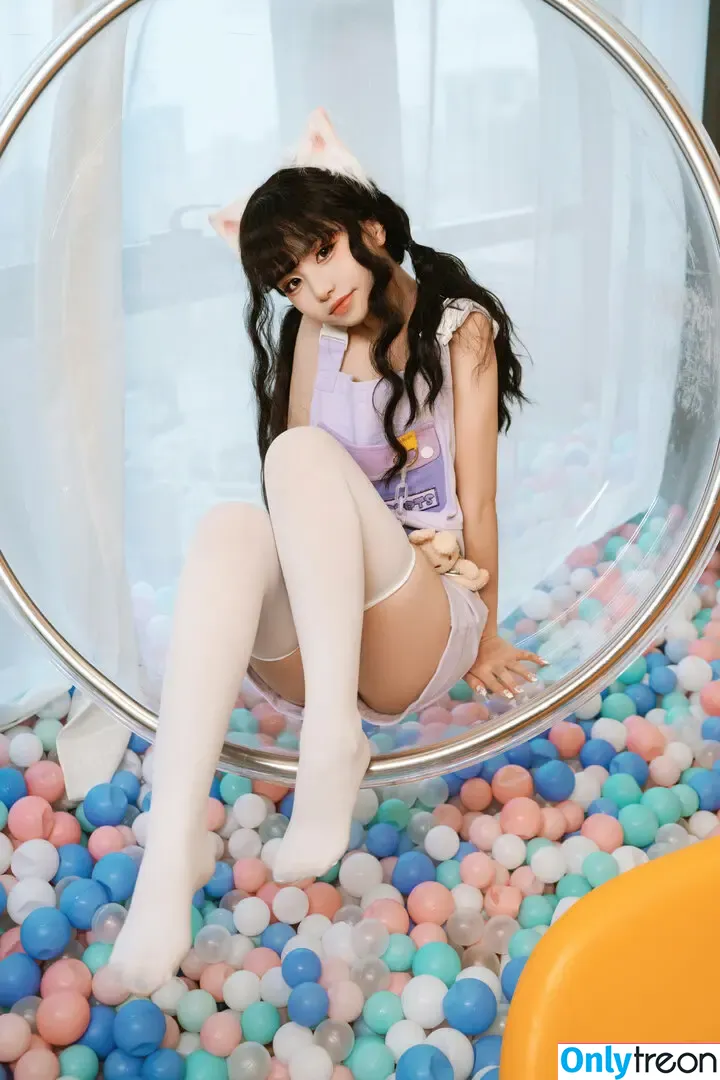 nekokoyoshi nude photo #0609 (kumicho_cat / 喵小吉 / 爆机少女 喵小吉)