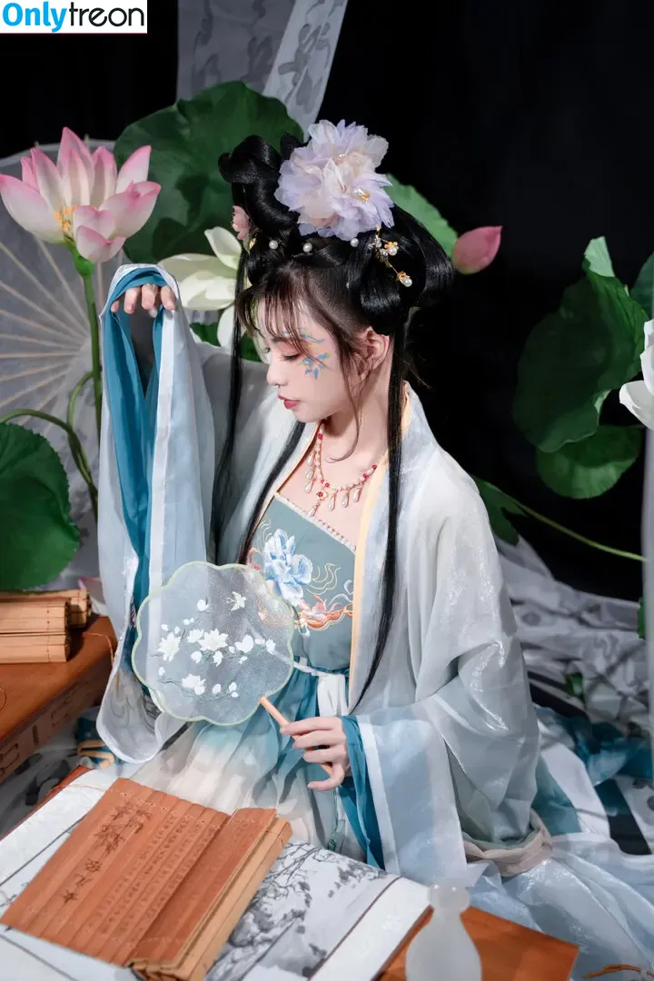 nekokoyoshi nude photo #0676 (kumicho_cat / 喵小吉 / 爆机少女 喵小吉)