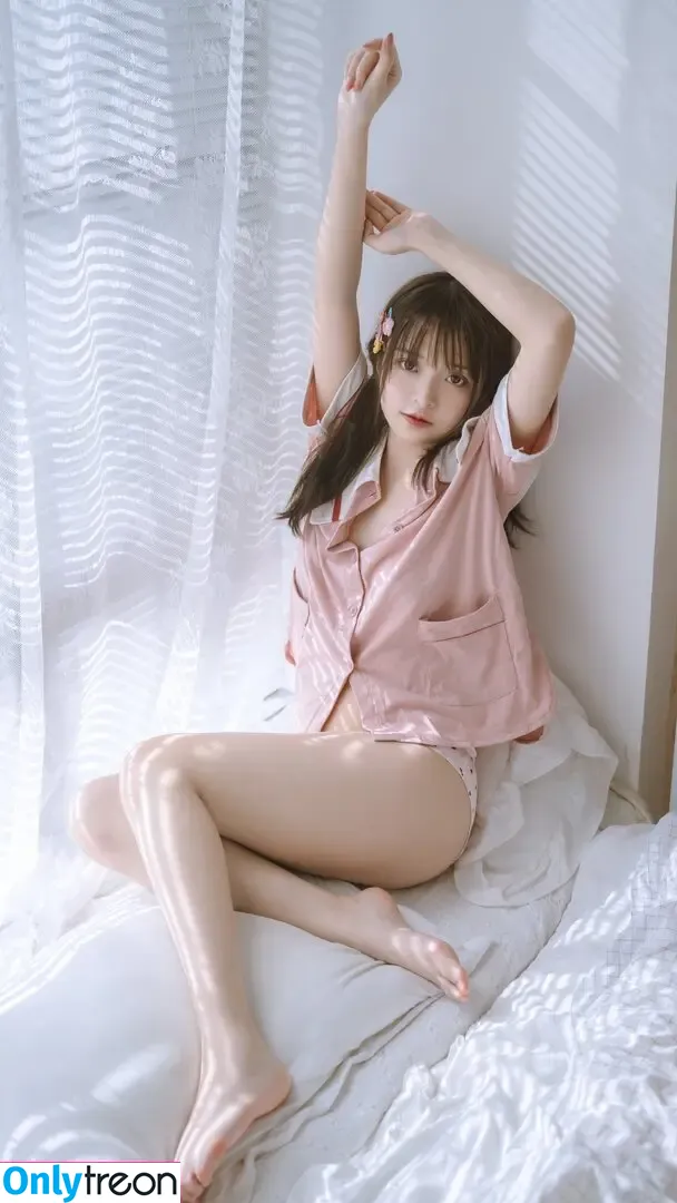 nekokoyoshi nude photo #0728 (kumicho_cat / 喵小吉 / 爆机少女 喵小吉)
